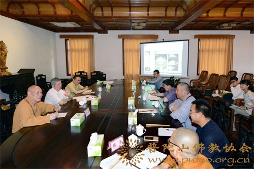 普陀山-浙江省政协副主席汤黎路一行赴普陀山调研观音法界筹建工作情况