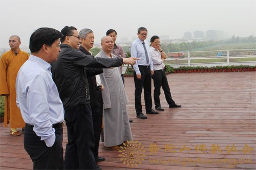 观音-浙江省政协副主席汤黎路赴观音法界工程现场调研