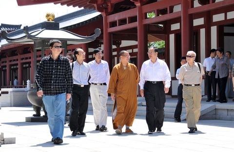 朱家尖-原全国政协副主席张怀西一行视察普陀山佛学院朱家尖新校区