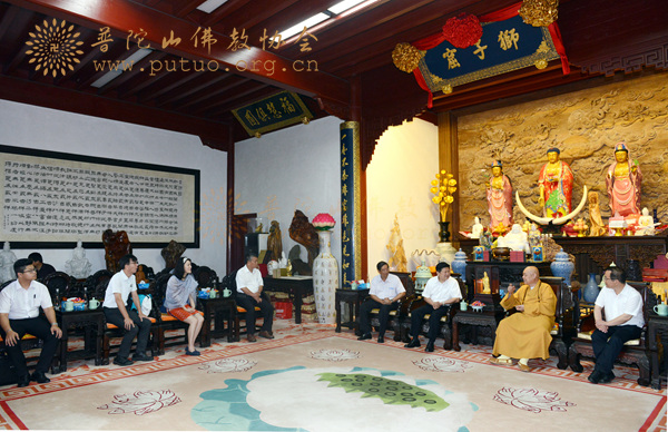 佛教-台湾花莲县县长傅崐萁一行参访普济禅寺