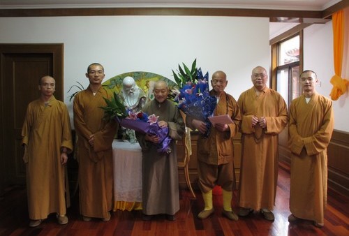 佛教-佛协委派代表慰问颐养堂持田、静乾、修义长老