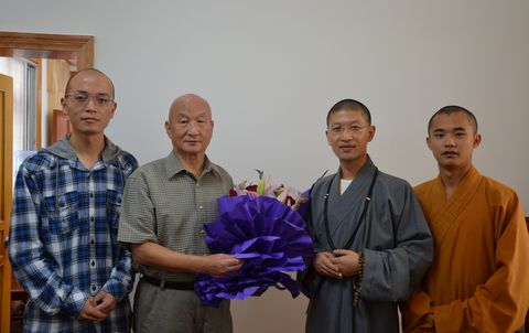 佛教-佛协领导慰问本会咨议委副主席王德明老居士