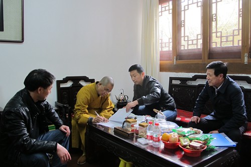 佛教-普陀山佛教协会和所属各寺院单位签订各项责任书