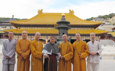 佛教-本山白光长老关心寺院建设莅临宝陀讲寺参观