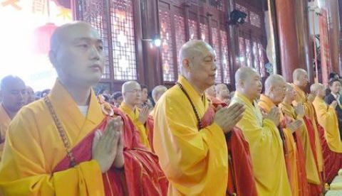 佛像开光-道慈会长一行出席绍兴法弘法师升座庆典暨安康寺全堂佛像开光法会