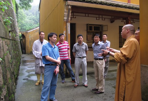 财务管理目标-佛协赴宝陀讲寺等七座寺庵开展消防安全检查和财务管理指导工作