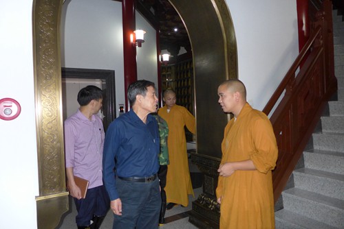 台风-沈小杨副会长一行赴全山沿海寺庵检查防台工作 台风-沈小杨副会长一行赴全山沿海寺庵检查防台工作