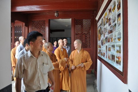 全山第二阶段“创建和谐寺院”工作指导小组对15座寺院展开自查指导活动