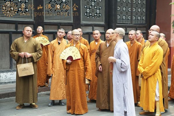 中国佛学院-中国佛学院普陀山佛学院2015届预科班“天府之国”毕业参学之旅圆满结束