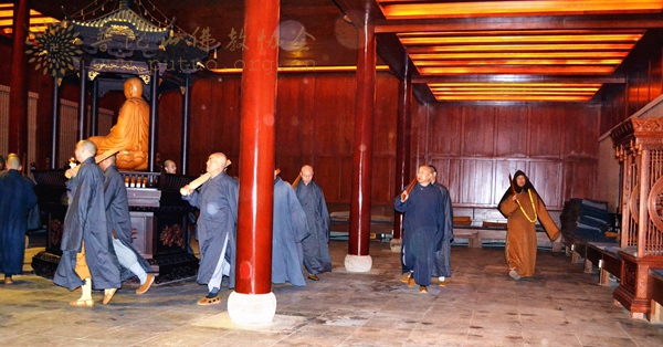 佛教-普陀山法雨禅寺举行2015年首届冬季禅七法会