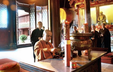 观音-佛协领导赴大乘禅院、南海观音、福泉禅林为新请执事送位