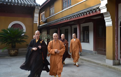 观音-佛协领导赴大乘禅院、南海观音、福泉禅林为新请执事送位