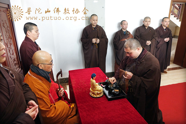 佛教-江西省佛学院副院长衍真法师作《丛林清规》佛学专题讲座