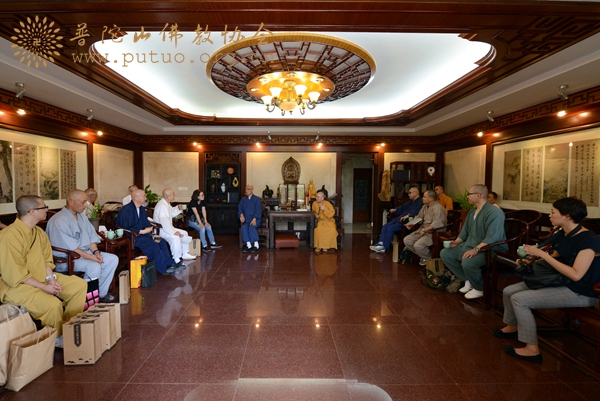 观音-副会长门肃法师接待日本中国观音灵场会坪井全广长老一行