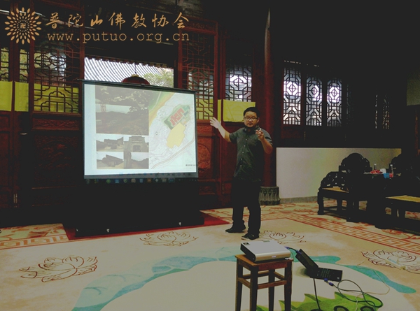 佛教-会长道慈大和尚听取老旧庵堂修复设计汇报