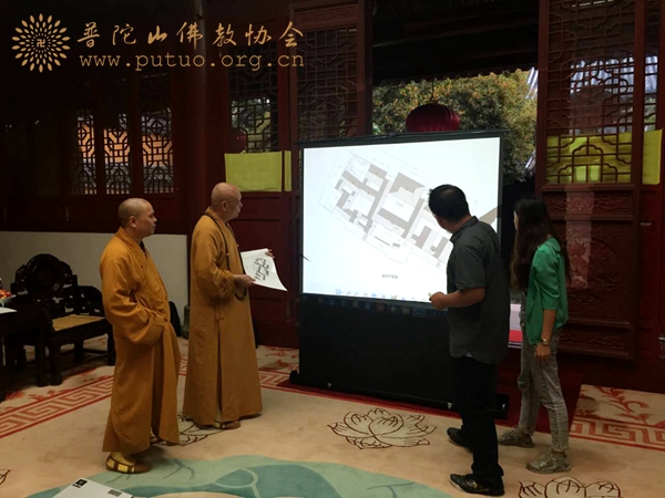 佛教-会长道慈大和尚听取老旧庵堂修复设计汇报
