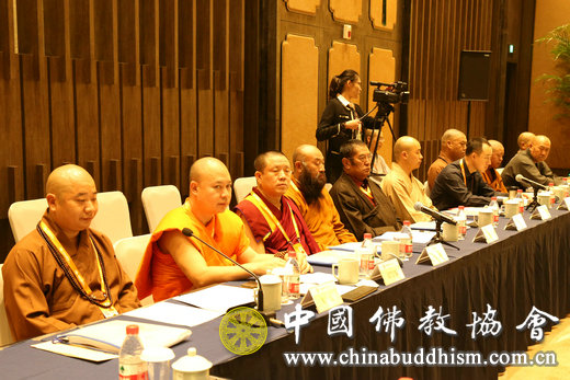 佛教-会长道慈大和尚出席中国佛教协会会长会议