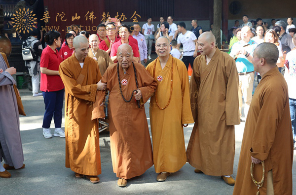 佛教-“加拿大佛教会迎请中国普陀山香火”在普济禅寺隆重举行