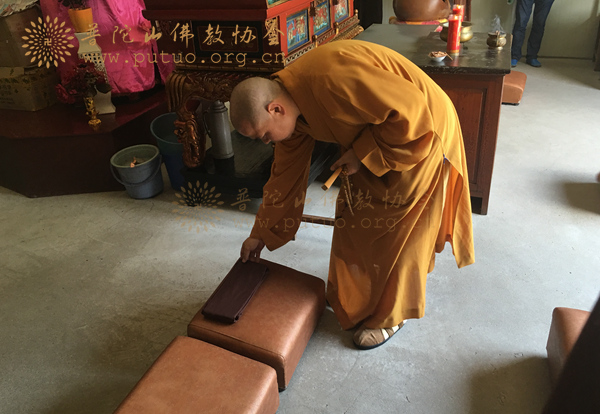 佛教-丙申年七月十六副会长门肃法师为新请副监院送位