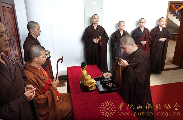 佛教-圣凯法师应邀于宝陀讲寺作《慈悲与感应》佛学专题讲座