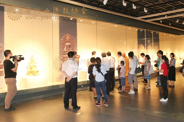 佛教-浙江统战部部长王永康参观《汉风藏韵——中国古代金铜佛像艺术展