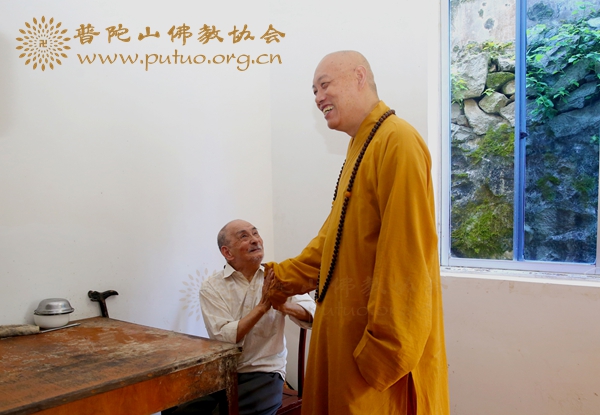 佛教-道慈大和尚赴佛教颐养堂和普陀山敬老院