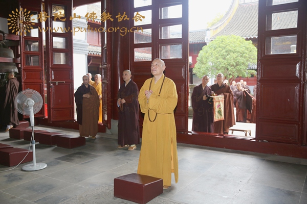 佛教-会长道慈大和尚为悦岭禅院悟道法师、圣聪法师送关