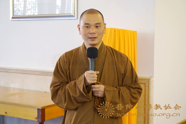 佛教-佛协组织召开学习人事、财务管理暂行规定会议