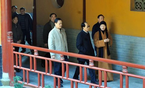 张文-原总后勤部政委张文台上将一行莅临普陀山视察