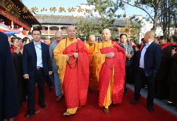 佛教-会长道慈大和尚出席武汉归元禅寺隆醒大和尚荣膺方丈庆典