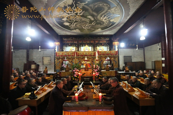 普陀山-普陀山普济禅寺隆重举行《地藏经》共修法会
