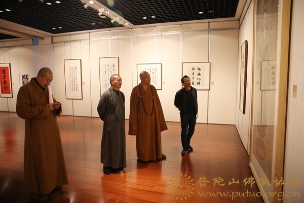 佛教-会长道慈大和尚出席“相照三人联展”中国佛教书画作品展