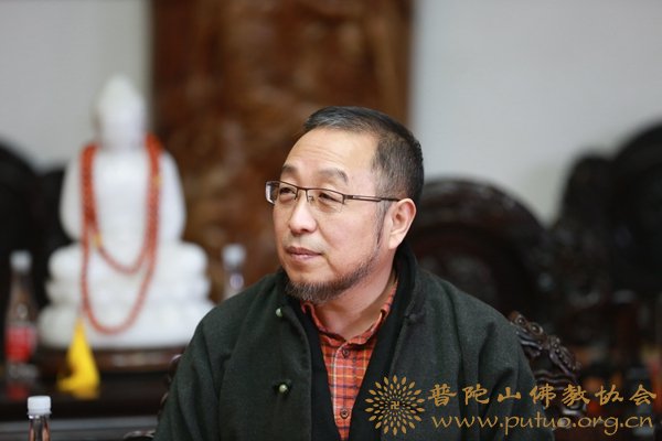佛教-普陀山佛教协会举行梁建平居士捐赠观音宝像仪式