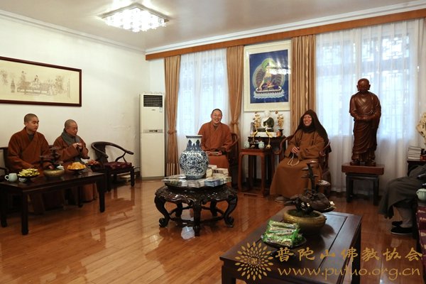 佛教-会长道慈大和尚一行赴全山各寺院、养老院走访慰问