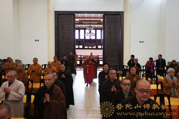 佛教-定明法师于宝陀讲寺作题为《的见地与修道》专题讲座