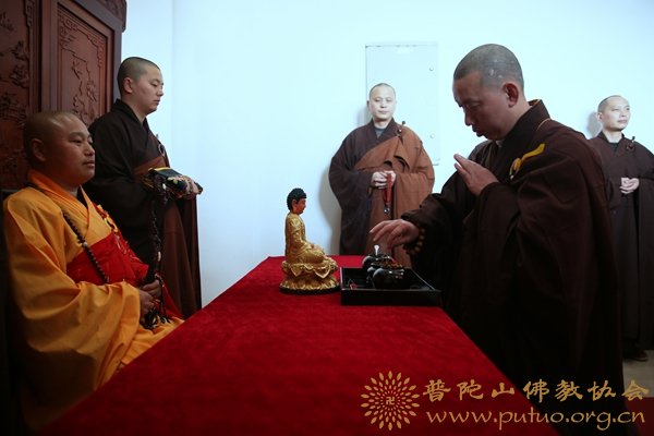佛教-慧贤法师应邀于宝陀讲寺作《僧团之根本依托—戒》佛学专题讲座