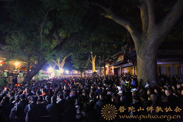 观音-普济禅寺丁酉年二月十九观音香会期进香活动安全有序