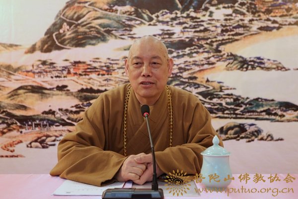 两会-佛协召开全山执事学习会会长道慈大和尚传达全国两会精神