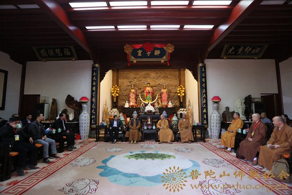 佛教-澳门佛教总会理事长宽静法师一行参访普陀山