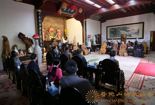 佛教-澳门佛教总会理事长宽静法师一行参访普陀山