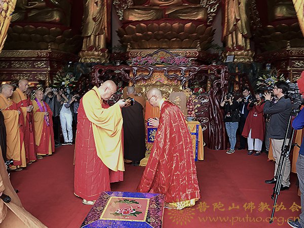 佛教-会长道慈大和尚出席嘉兴精严讲寺峙宇法师荣膺方丈升座法会