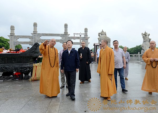 佛教-国家宗教局副局长张彦通一行来山调研
