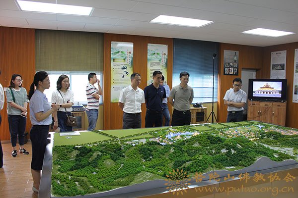 观音-全市加快推进特色小镇规划建设工作现场会代表调研观音文化园观音法界项目