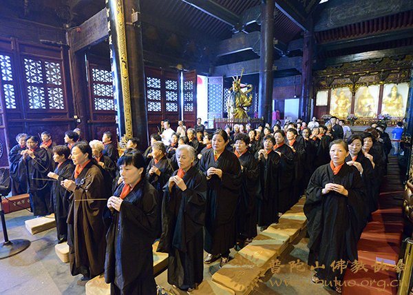 佛教-普济禅寺隆重举行《永年传世佛经》迎请法会
