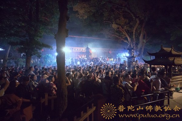 观音-普济禅寺丁酉年六月十九观音香会期进香活动安全有序