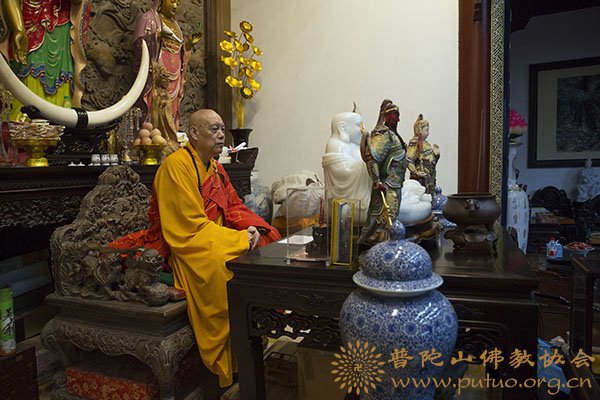 佛教-会长道慈大和尚为香林净院等寺院安居僧结夏圆满作教诫