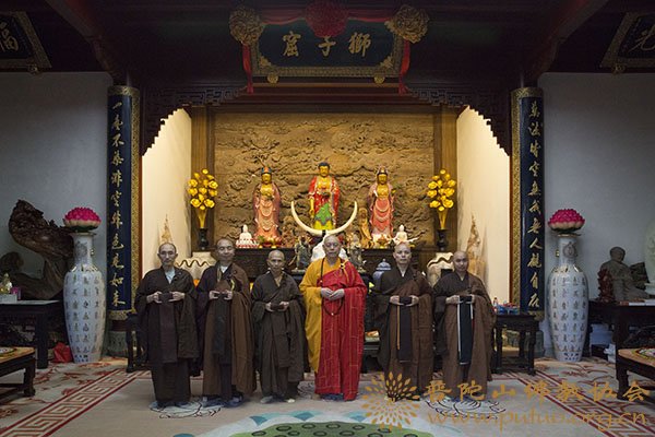 佛教-会长道慈大和尚为香林净院等寺院安居僧结夏圆满作教诫