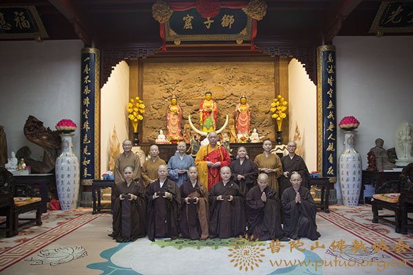 佛教-会长道慈大和尚为香林净院等寺院安居僧结夏圆满作教诫