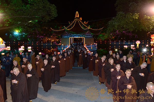 普陀山-第十二届普陀山南海观音文化节“点亮心灯”传灯祈愿法会