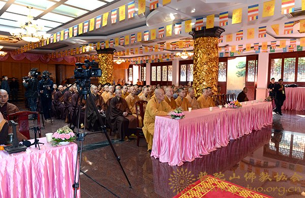 南海观音-第十二届普陀山南海观音文化节“弘法利生”讲经法会